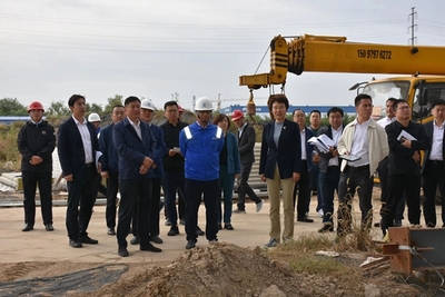 邢臺(tái)經(jīng)濟(jì)開發(fā)區(qū)領(lǐng)導(dǎo)商黎英調(diào)研重點(diǎn)項(xiàng)目